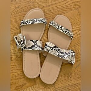 Old Navy | Snake Skin Slides